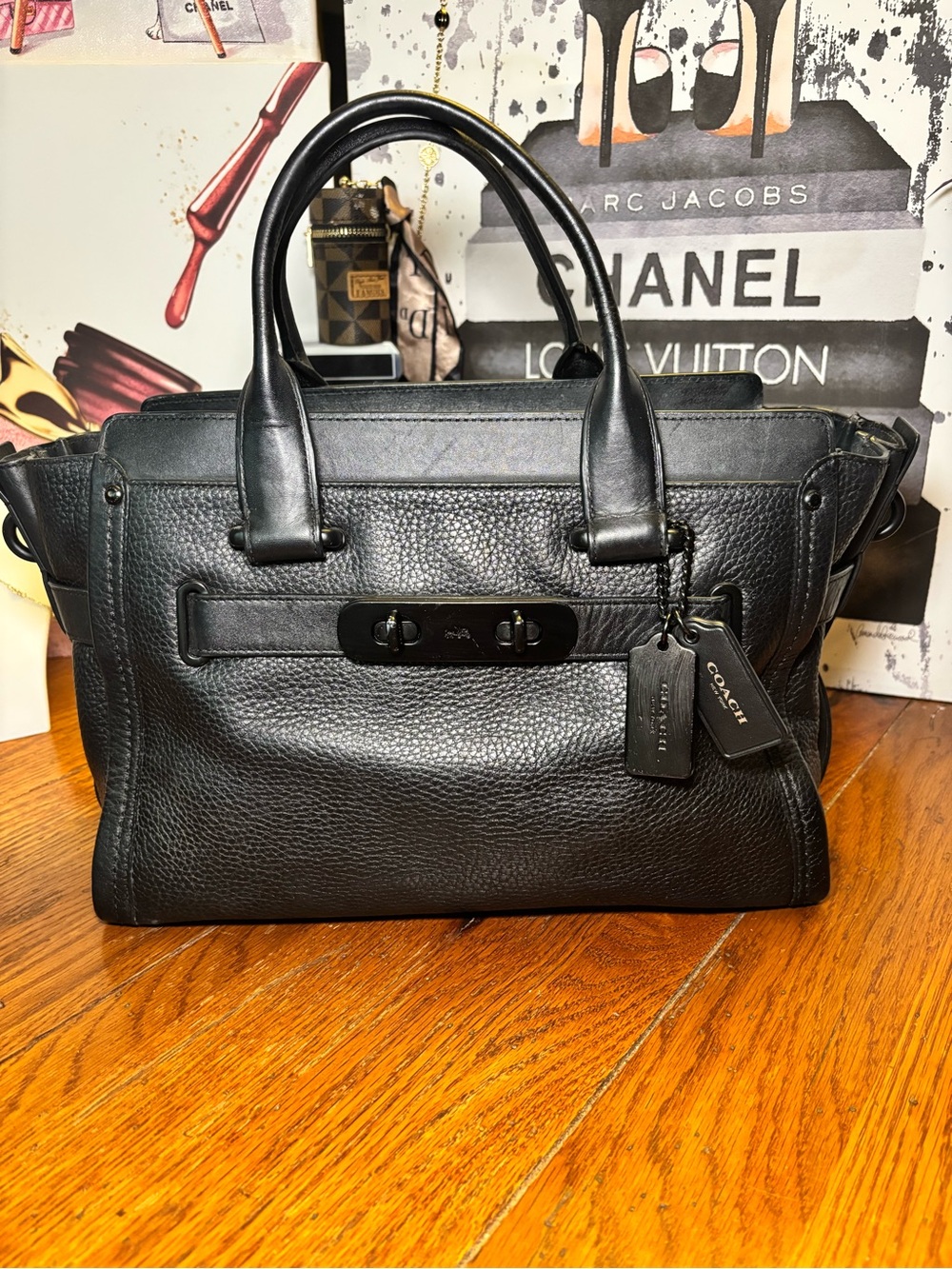 Coach 34408 Black Pebbled Leather Swagger Carryall Tote Satchel Gunmetal Hardwar